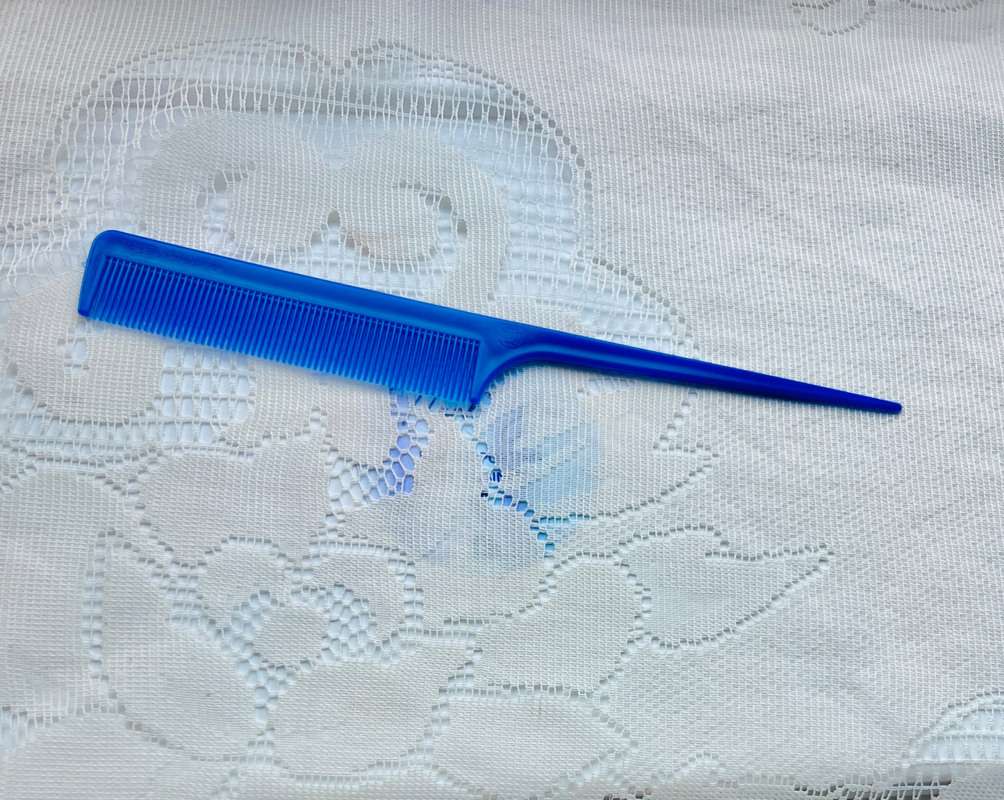 Blue Tail Comb